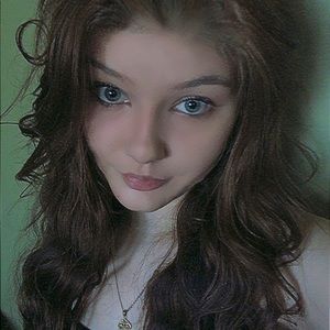 Meet your Posher, Madalynn